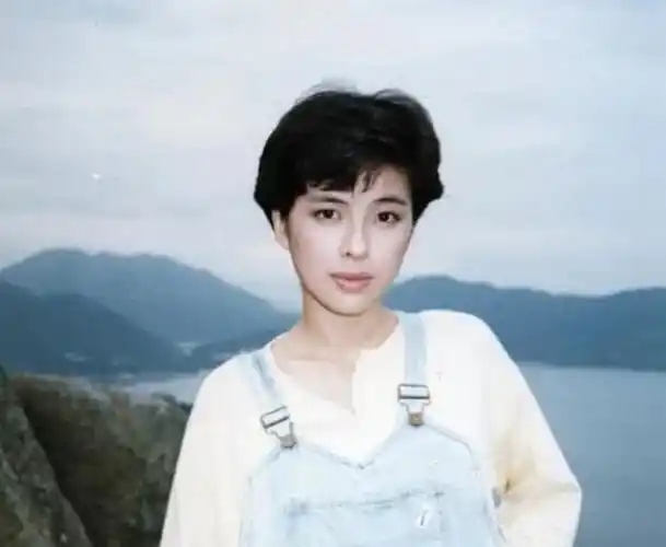 张学友老婆罗美薇罗美薇凭什么被张学友宠37年