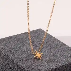 周大福焕美大卫之星钛钢六芒星项链女星星吊坠短款锁骨链甜茶io同