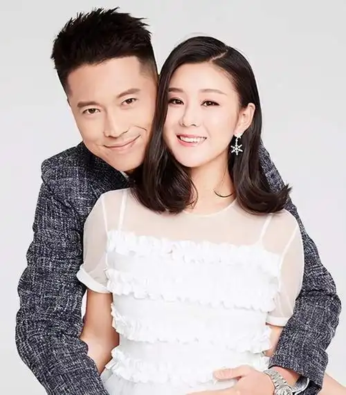 她是冯巩的"女儿",老公因她不拍吻戏,如今相恋13年依旧恩爱