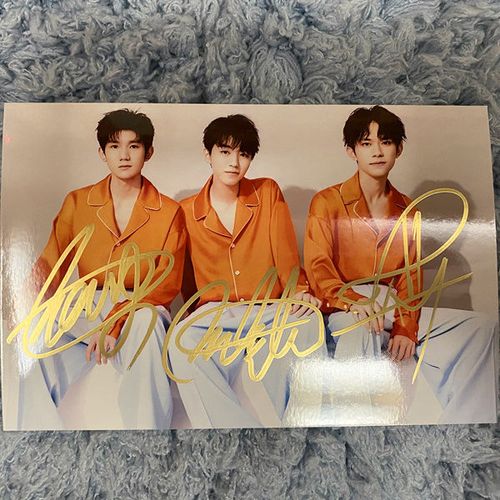 tfboys亲笔签名照片tfboys周边王俊凯王源易烊千玺亲笔签名照亲签