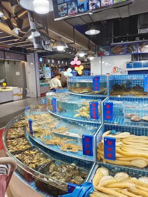 杭州大型海鲜农贸市场生蚝鲍鱼2块钱