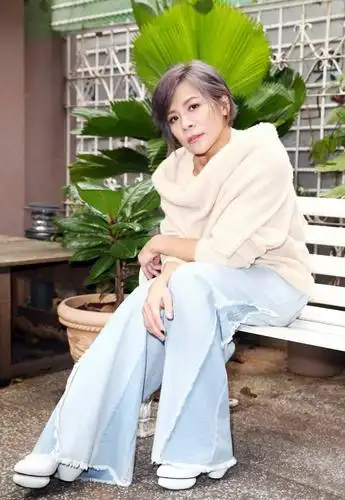 20年星路两次断层 江美琪揭露演艺圈黑暗面