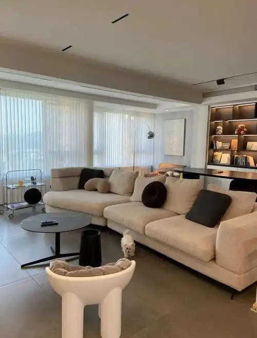 作为家居装修设计的重中之重,客厅发挥了不可替代的作用,一个好的客厅