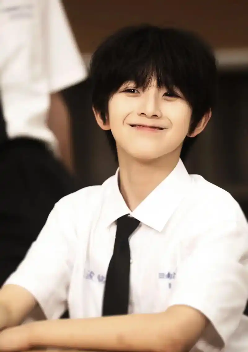 tf家族四代 #tf家族四代壁纸 #陈浚铭 #张 - 抖音