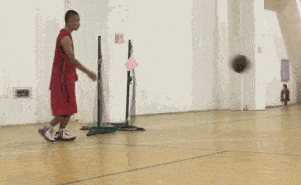 野球场常见的几种走步违例