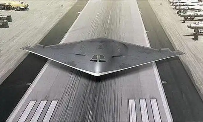 轰20现身国内某机场?专家:或许是个美丽的误会