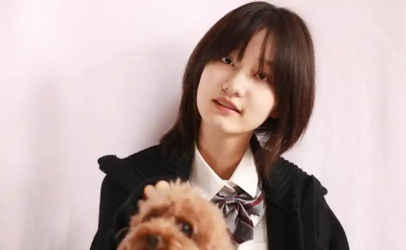 童星纪姿含自曝素颜近照,网友:有点长残了_视频_小时候_少女