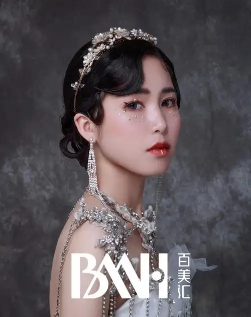 2021年个性女孩必备的新娘造型,这3款独特有品位