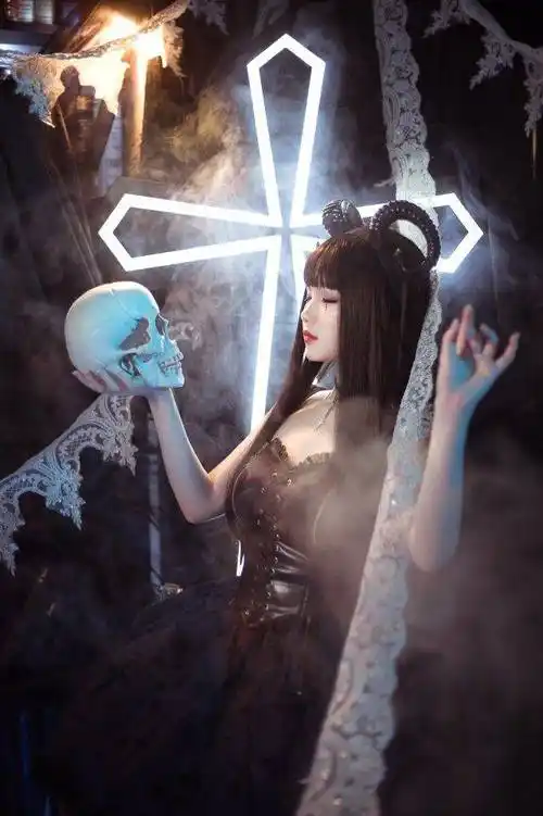 暗黑系洛丽塔,想陪着她一起"黑化"