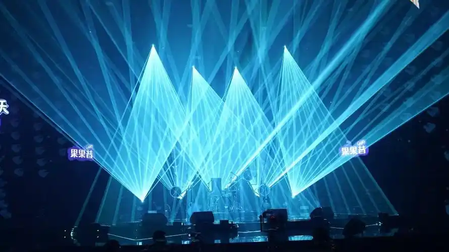 《乐队的夏天》最燃的夏天,最炸的舞台