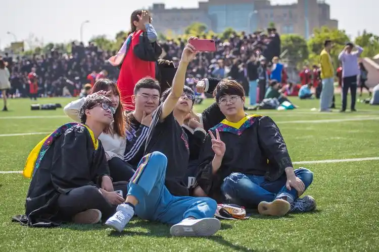 2020届毕业生毕业照拍摄