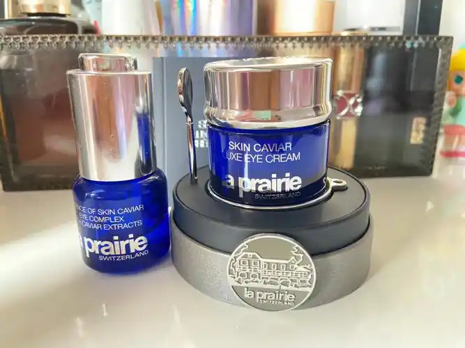 莱伯妮新版鱼子酱眼霜