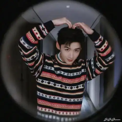 白敬亭向东北灾区捐赠物资##芒果娱乐