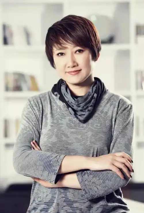 歌手成方圆个人资料