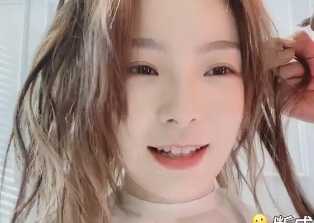 陈卓璇发日常视频:记录花八小时接发,但原相机下的颜值更惹眼