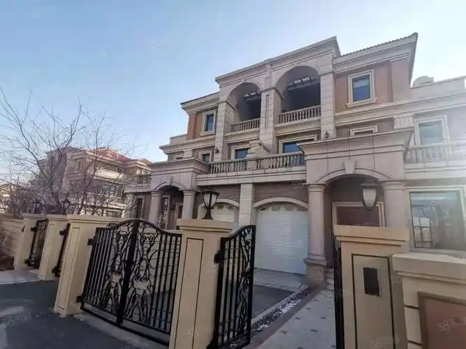 降125万!棋盘山 富力星月湾 双拼别墅 举架高