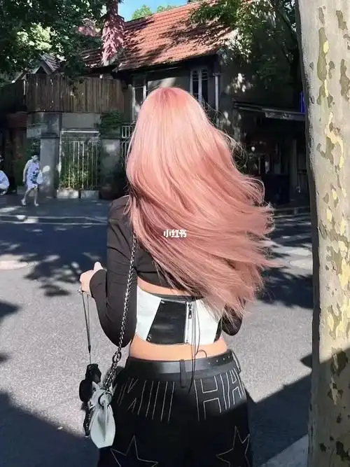 上海发型设计  #显白发色  #玫瑰金发色  #粉色头发  #显白发色亡荐