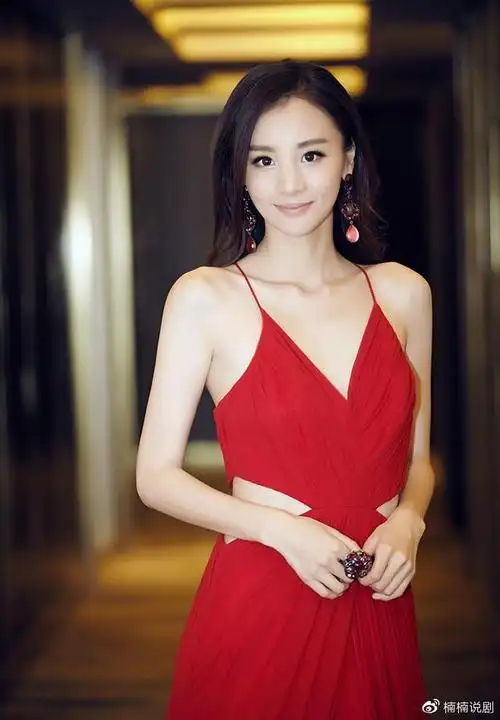 上海女演员章龄之清新淡雅不失韵味