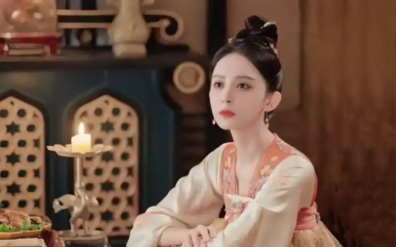 看完古力娜扎的古装造型,我想穿越回古代!