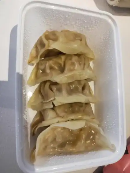 0 服务 : 5.0 蒸饺很好吃价格实惠下次还会光顾的