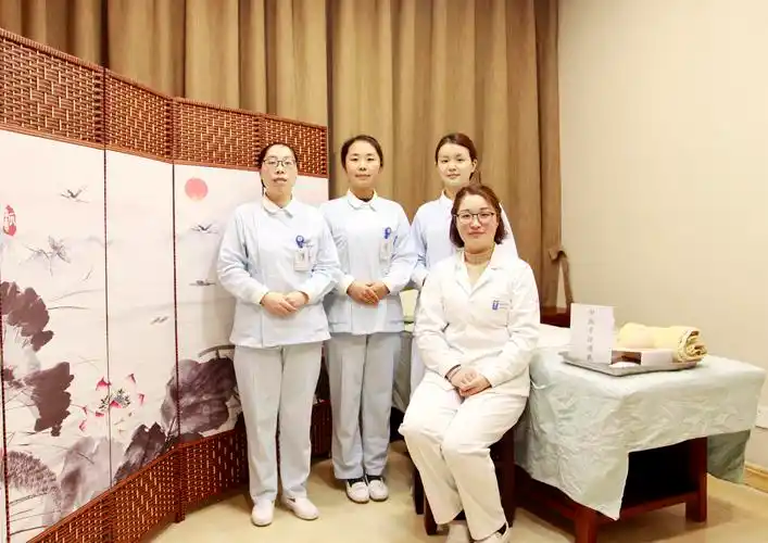 中医护理技术推荐中医手法通乳对于产后哺乳期乳痈气滞热壅期的妇女太