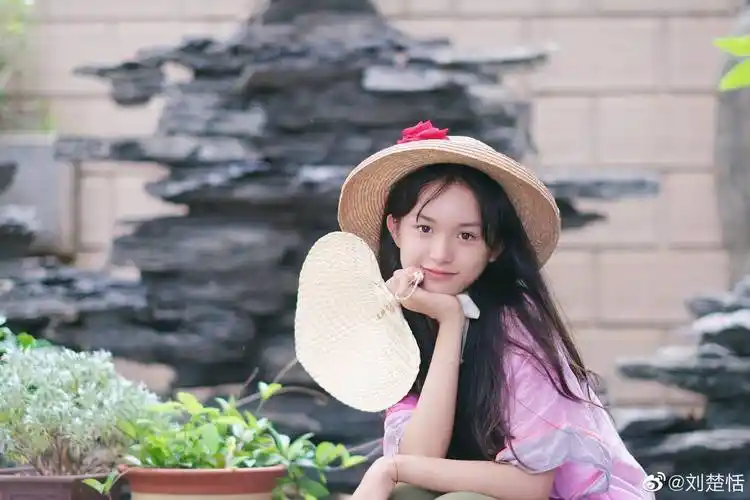 原创最美童星暴风抽高165cm13岁清纯近照曝光美晕网