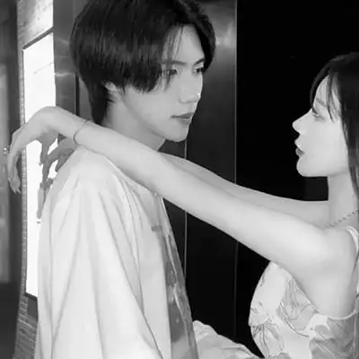 高冷超a情侣头像真人黑白高清图片