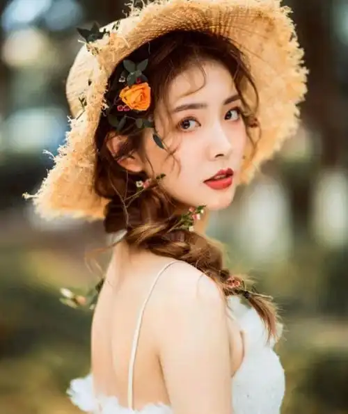 12个人像拍照姿势,掌握这些拍照动作,人像照片很美很自然