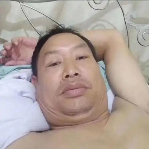 有这种中老年头像吗让人没有聊天欲望的那种