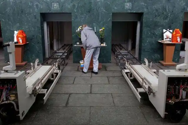 火葬场火化尸体工作,一月15000元.男女不限,你会去做吗?