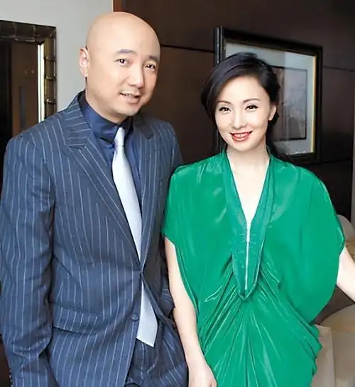 闷声发大财,徐峥屡传绯闻,陶虹:肉身上的事,那都不叫事