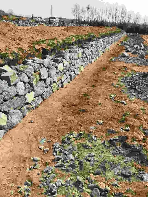河北沧州毛石挡土墙