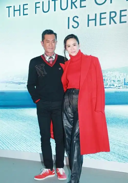 古天乐宣萱穿情侣装现身,最佳银幕情侣cp感爆棚