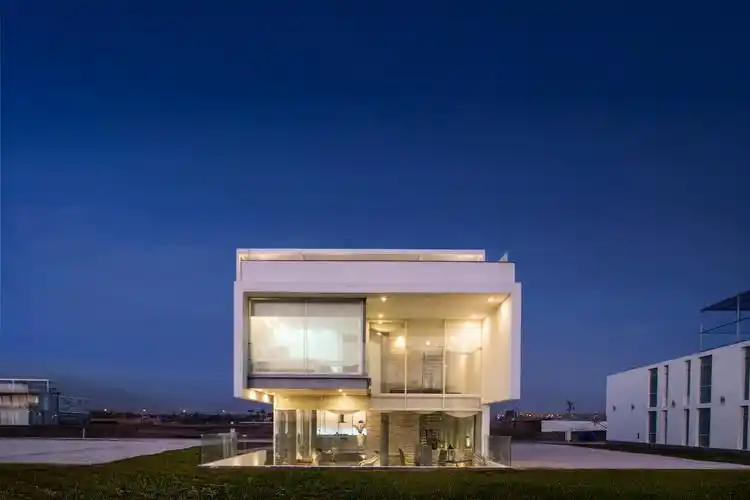 秘鲁长方体量的三个温馨的家庭-居住建筑案例-筑龙建筑设计论坛