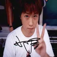 五月天阿信头像点击鼠标右键下载