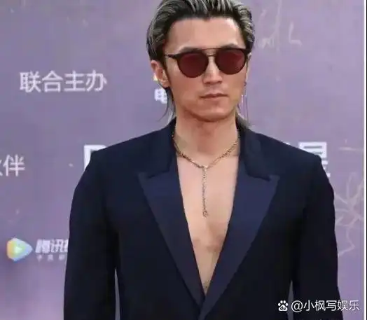 谢霆锋好样的,坚持退出加拿大国藉,改回中国国藉