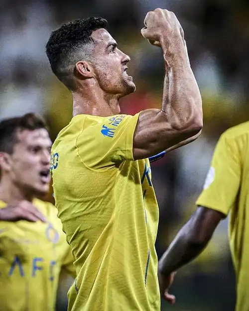 30c罗1v2破门精彩吊射梅开二度利雅得胜利豪夺8连胜