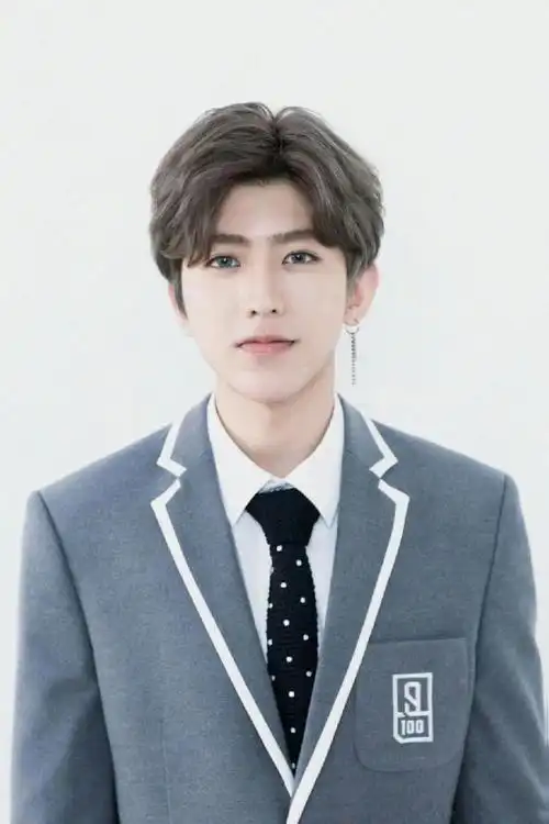 蔡徐坤维权成功法院判霸王合约解除曾面临32亿违约金被驳回