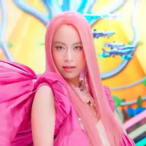 黄垂玲: 涅槃重生的越南流行女王