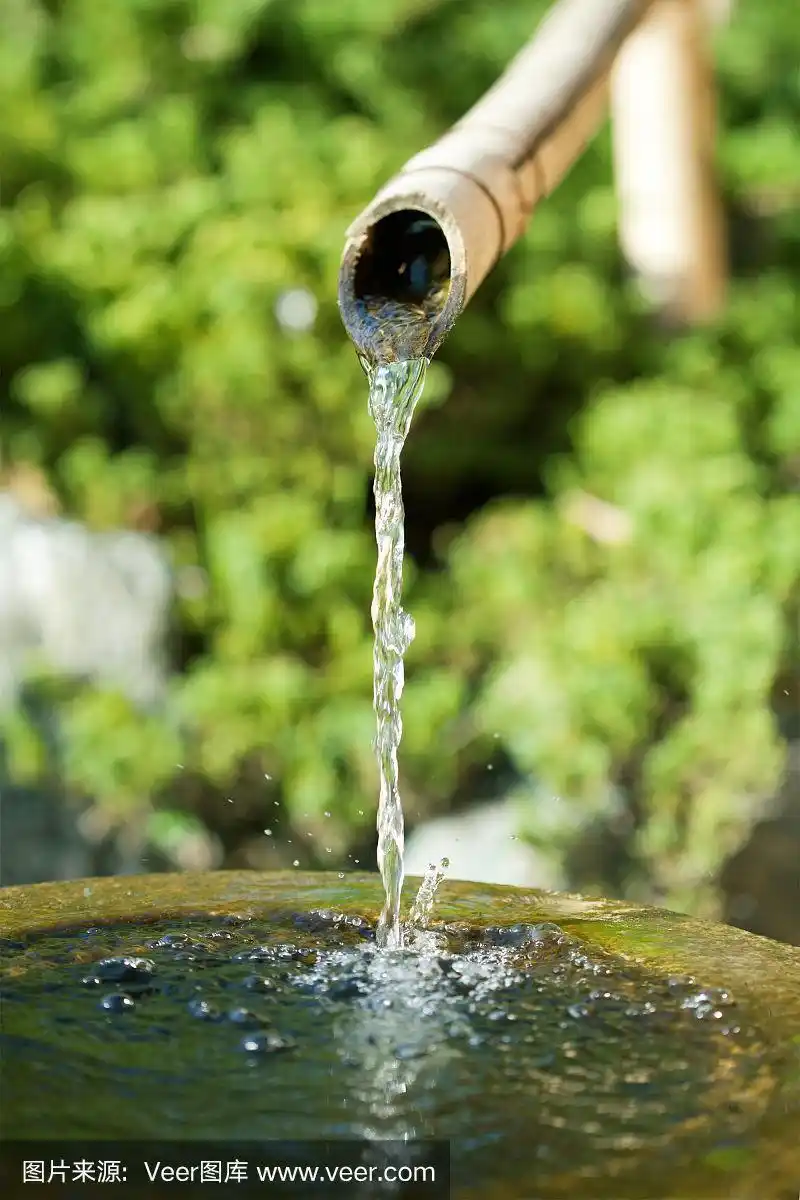竹筒流水