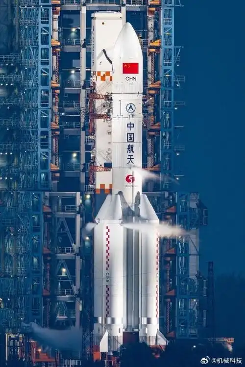 10000名网友的心愿随火箭上天