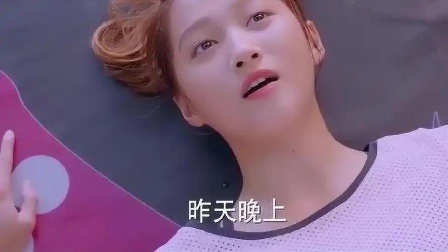 甜蜜时刻!鹿晗和关晓彤擂台秀恩爱,枕肩睡一起