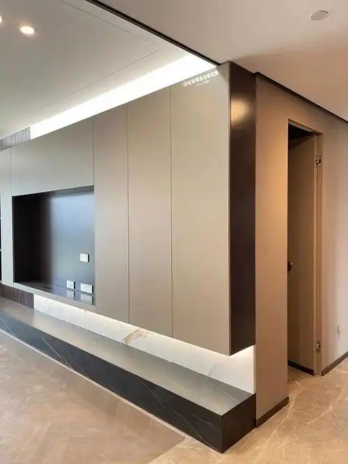 中式装修电视背景墙效果图大全中的第一款,我们看到这是一个别墅的