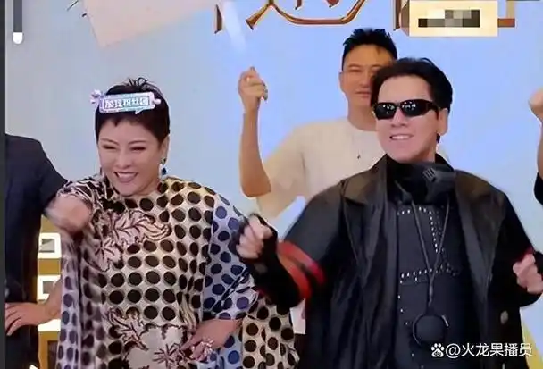 向华强的烦恼:优秀的大女儿不婚不育,宠爱俩儿子却也扶不上墙