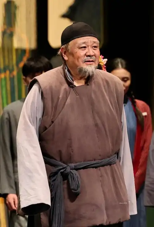 《茶馆》的魅力:一部话剧,半个中国史