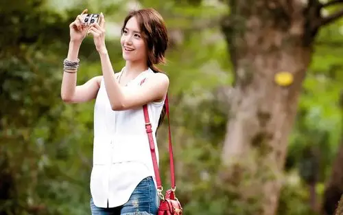 10wallpaper 人物 壁纸 lim yoona 林允儿 少女时代美女写真壁纸 >>