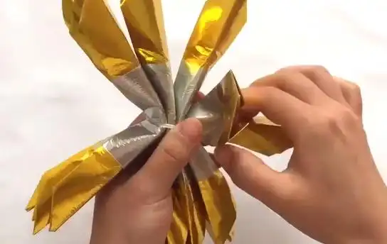 莲花元宝聚宝盆叠法是什么?