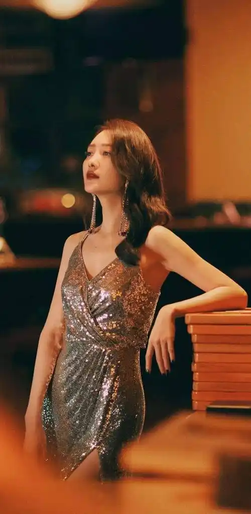 原创原创39岁王鸥终于火了女反派熬成女主角成绩终究淹没了丑闻