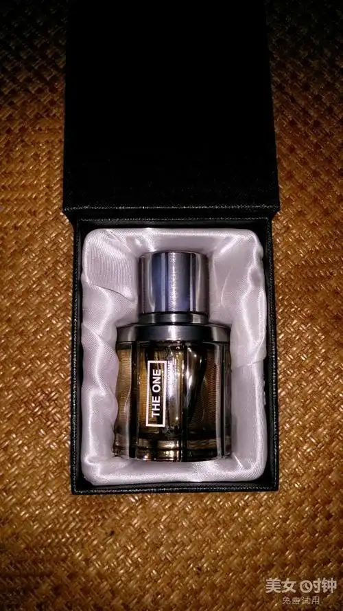 the one男主角香水木质香调法国香精