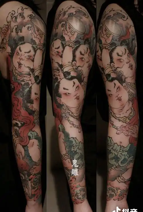 三头六臂纹身图片_手臂新传统纹身图案